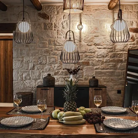 Βίλα Violet Private Stone Λαγόποδο