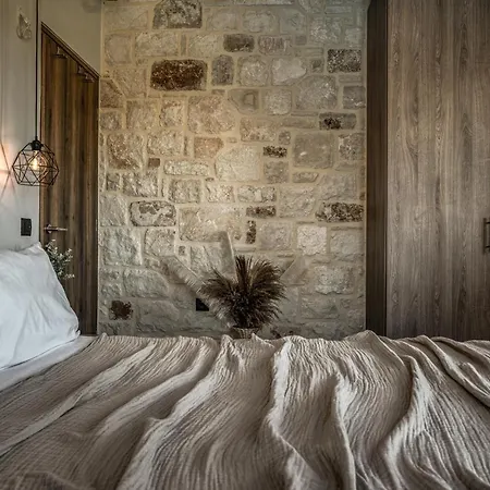 Violet Private Stone Villa *