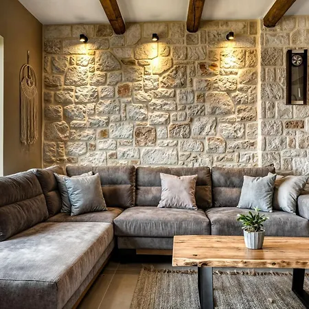 Violet Private Stone Villa Lagopodhon